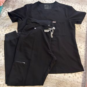 Black Figs Jogger Scrub SET 🖤